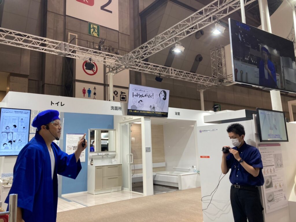 [TOTO]広告まんが制作事例　サイネージその3